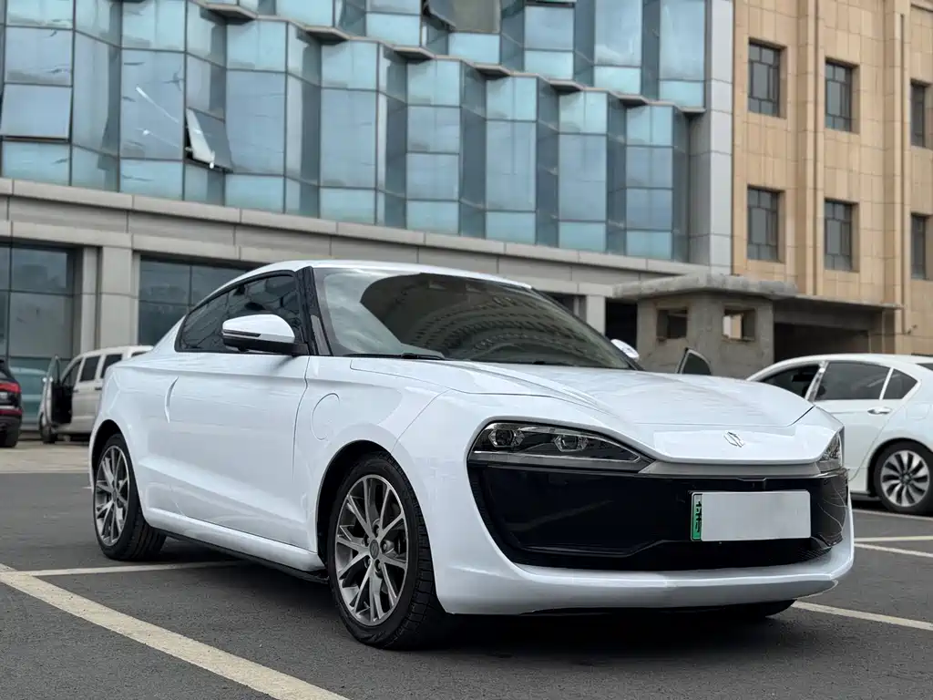 Leapmotor Leapmotor S01 — фото 3