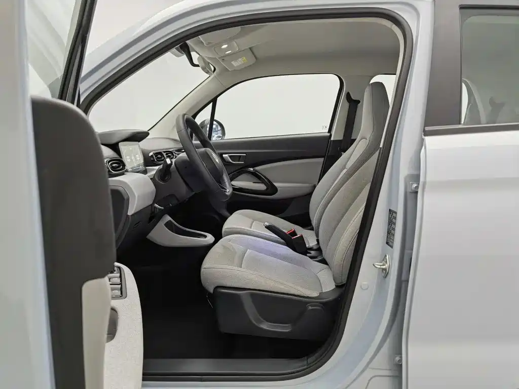 Leapmotor Leapmotor T03 — фото 10