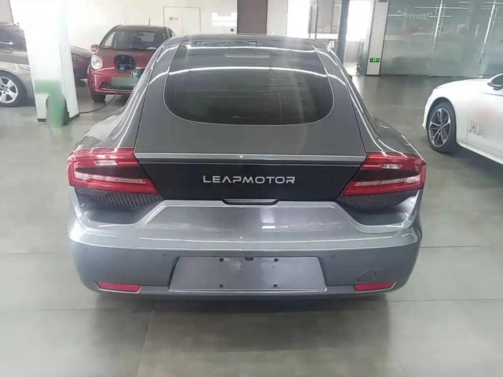Leapmotor Leapmotor S01 — фото 6