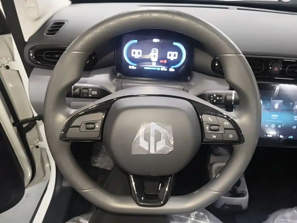 Leapmotor Leapmotor T03 — фото 11