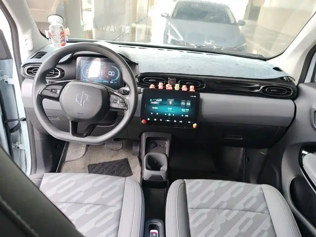 Leapmotor Leapmotor T03 — фото 10