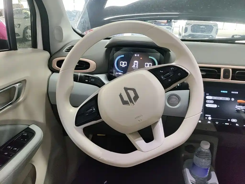 Leapmotor Leapmotor T03 — фото 11