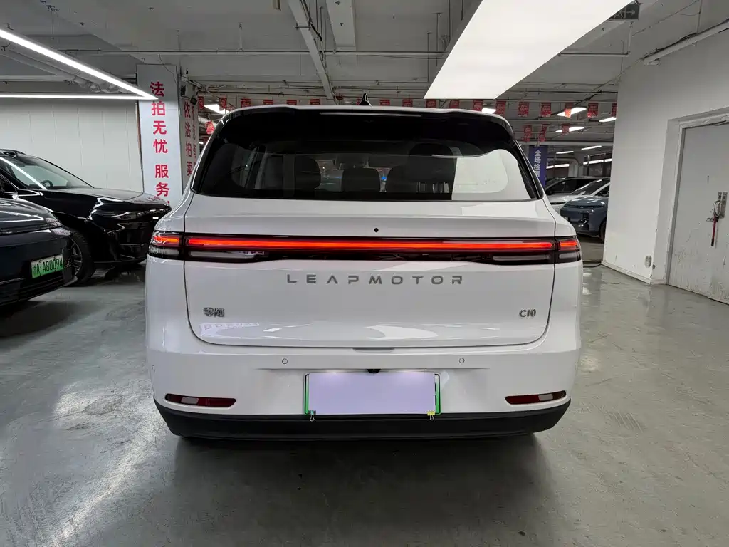 Leapmotor Leapmotor C10 — фото 11