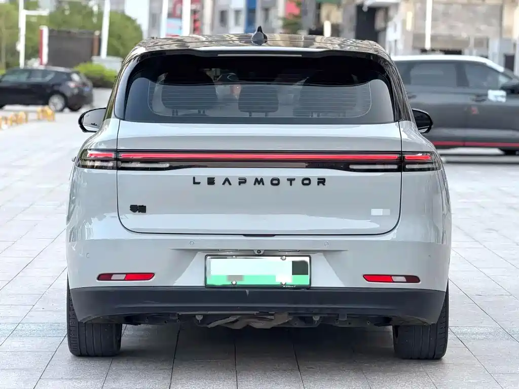 Leapmotor Leapmotor C10 — фото 4