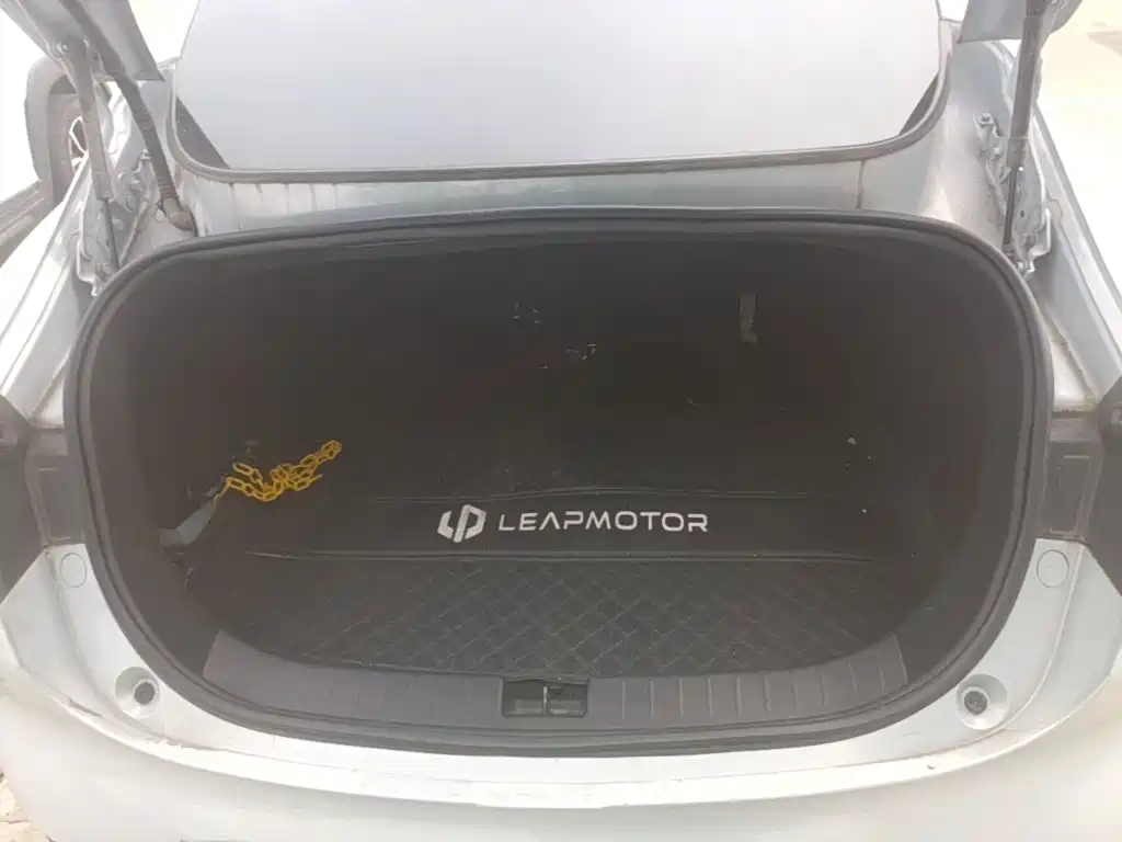 Leapmotor Leapmotor C01 — фото 19