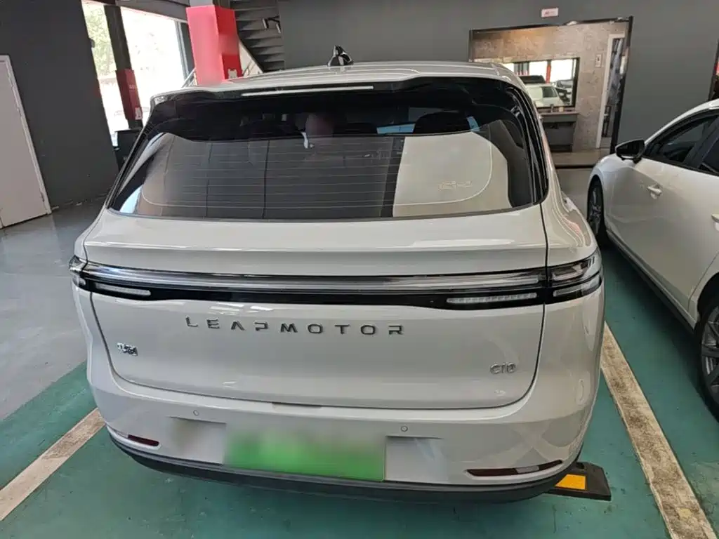 Leapmotor Leapmotor C10 — фото 6