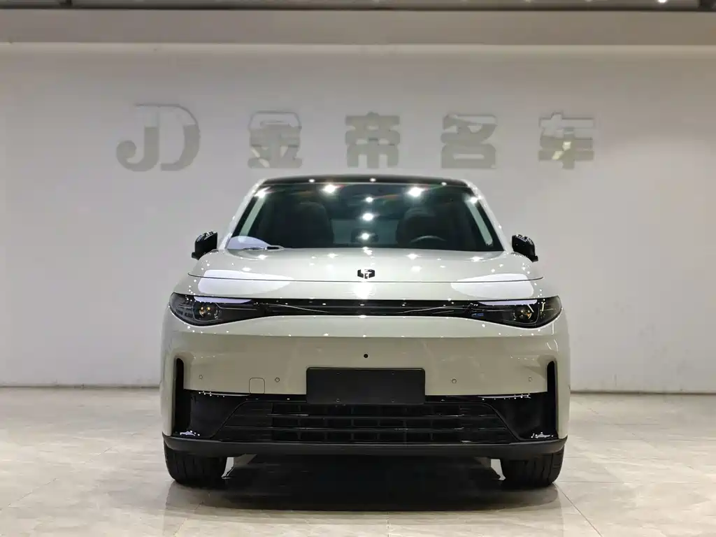 Leapmotor Leapmotor C10 — фото 2