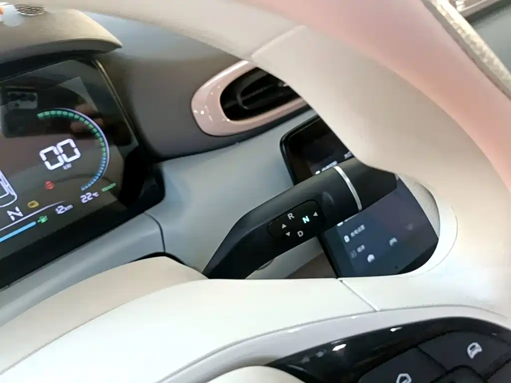 Leapmotor Leapmotor T03 — фото 14
