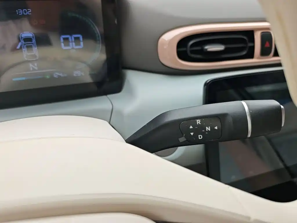 Leapmotor Leapmotor T03 — фото 14