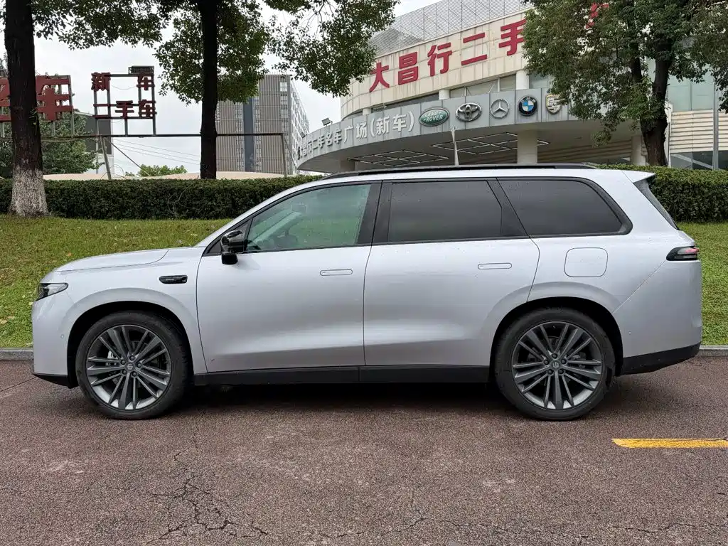 Leapmotor Leapmotor C16 — фото 3