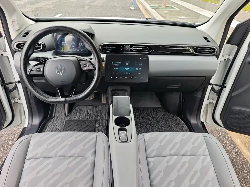 Leapmotor Leapmotor T03 — фото 10