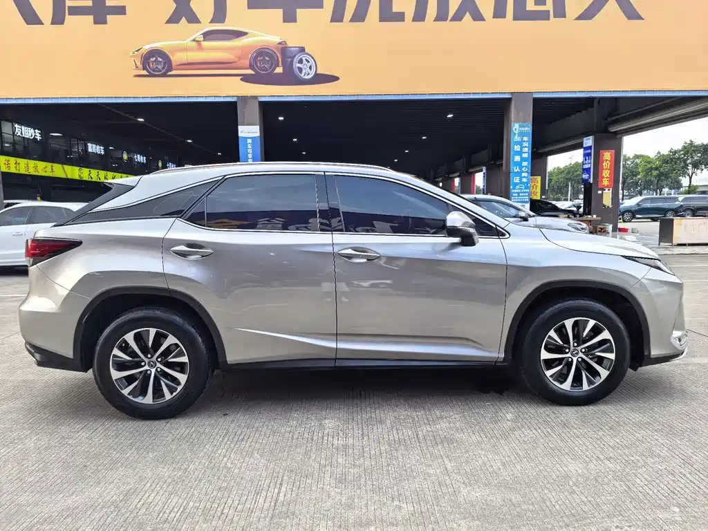 Lexus RX — фото 8
