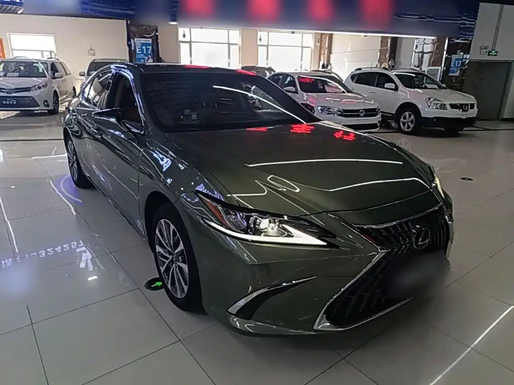 Lexus ES — фото 4