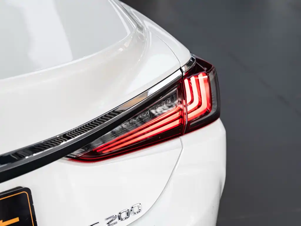 Lexus ES — фото 7