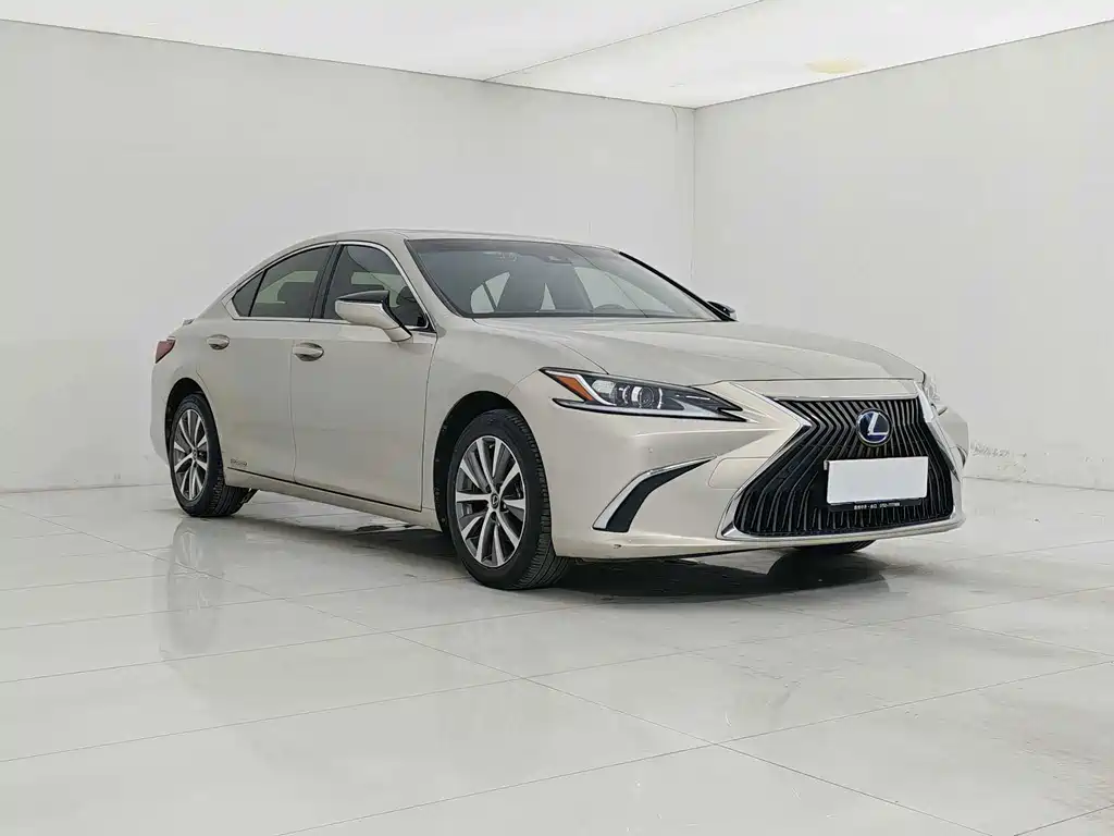 Lexus ES — фото 2