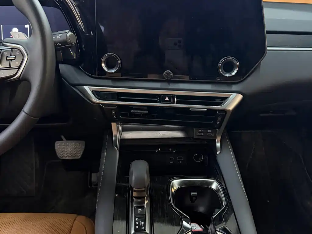 Lexus RX — фото 10