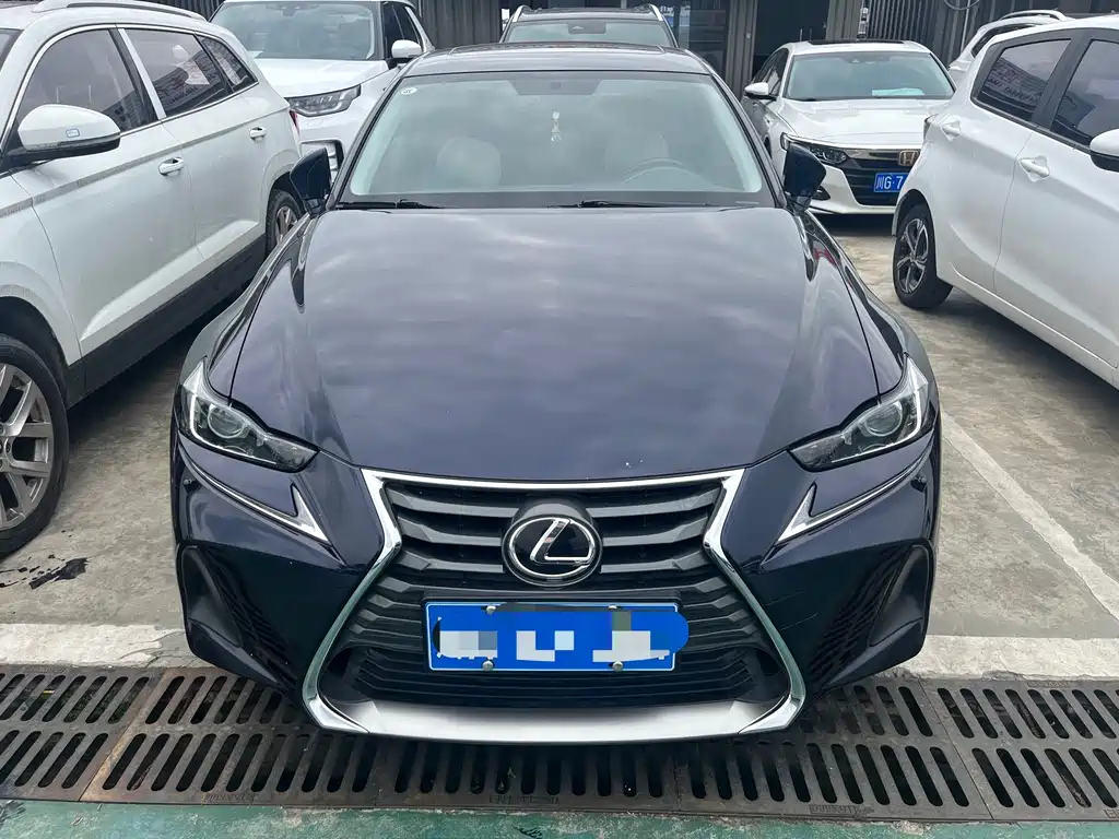 Lexus IS — фото 2
