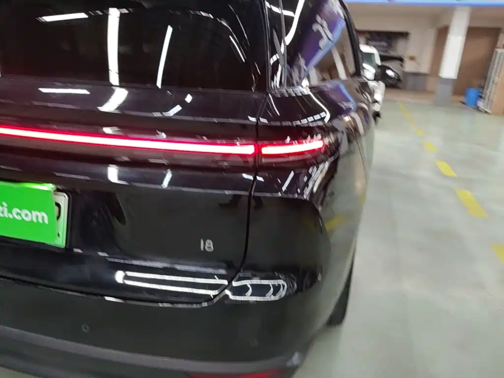 Li Auto Li i8 — фото 8