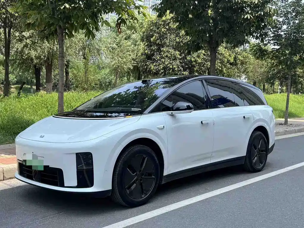 Li Auto Li i8