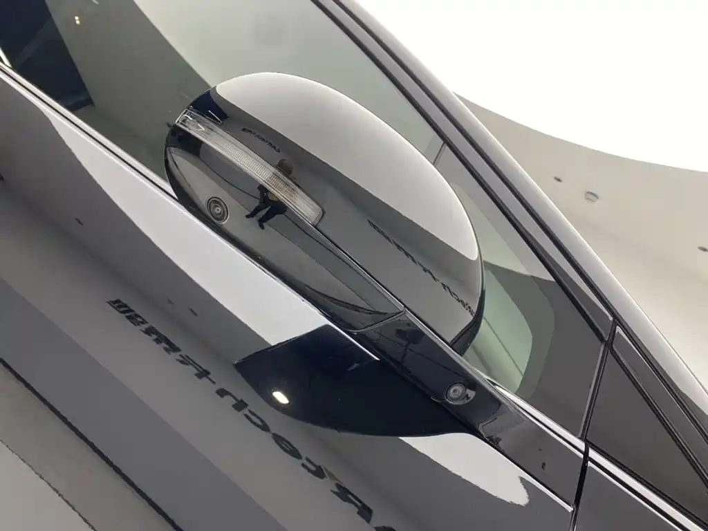 Li Auto Li i8 — фото 20
