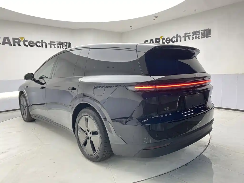 Li Auto Li i8 — фото 7