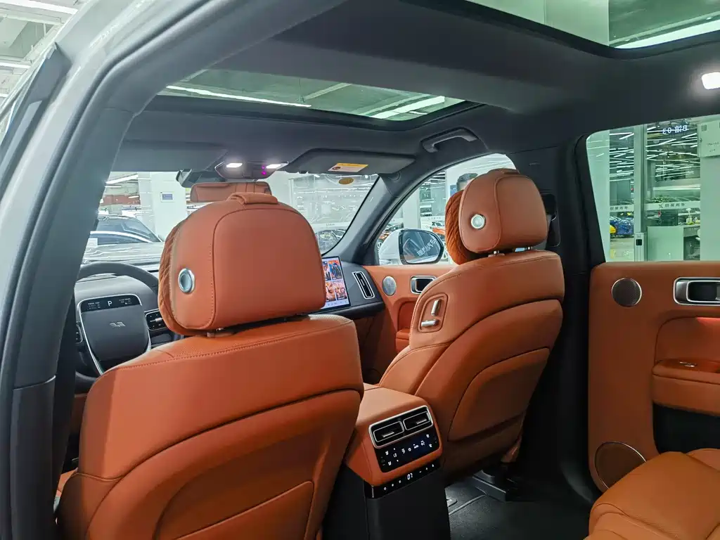 Li Auto Li L7 — фото 8