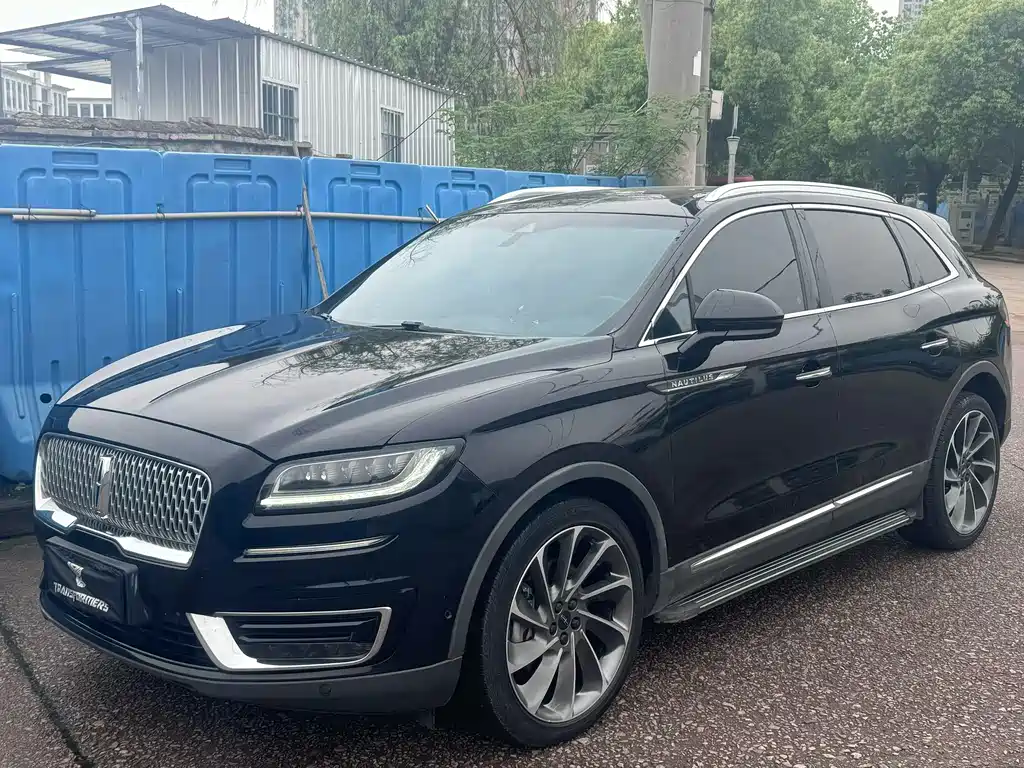 Lincoln Nautilus (Import)