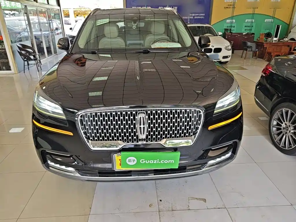 Lincoln Aviator (Import) — фото 3