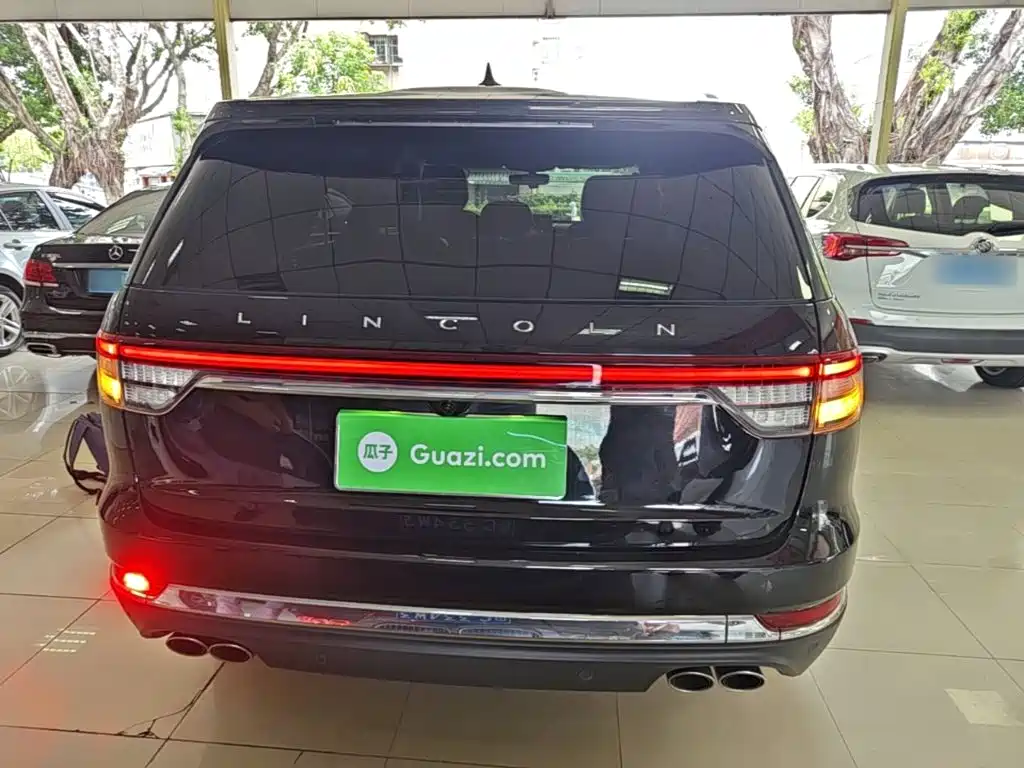 Lincoln Aviator (Import) — фото 6