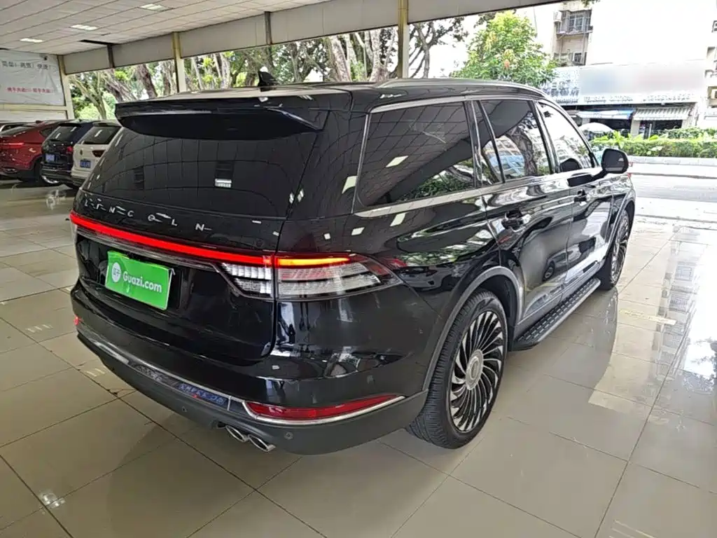Lincoln Aviator (Import) — фото 7