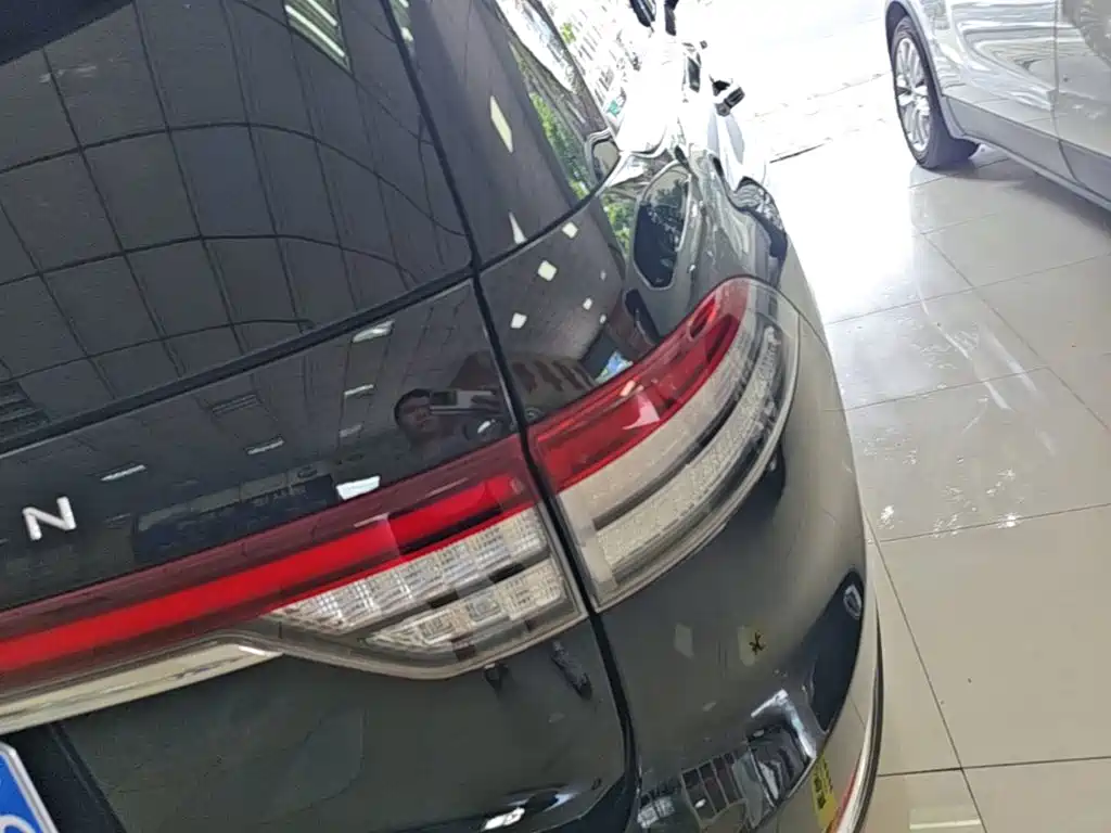 Lincoln Aviator (Import) — фото 8