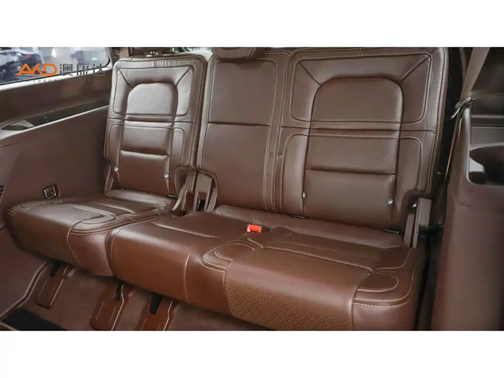Lincoln Navigator — фото 9