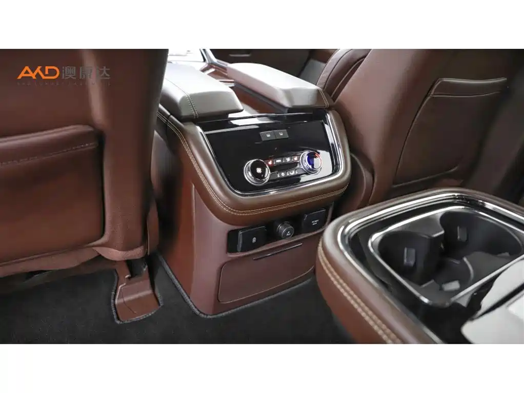Lincoln Navigator — фото 10