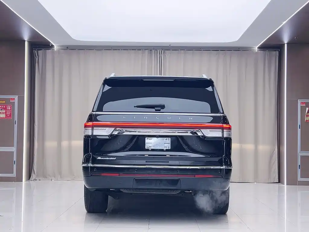 Lincoln Navigator — фото 19