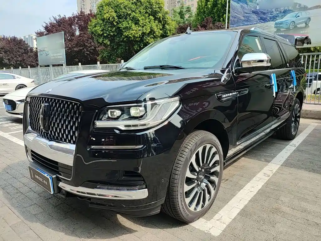 Lincoln Navigator — фото 2