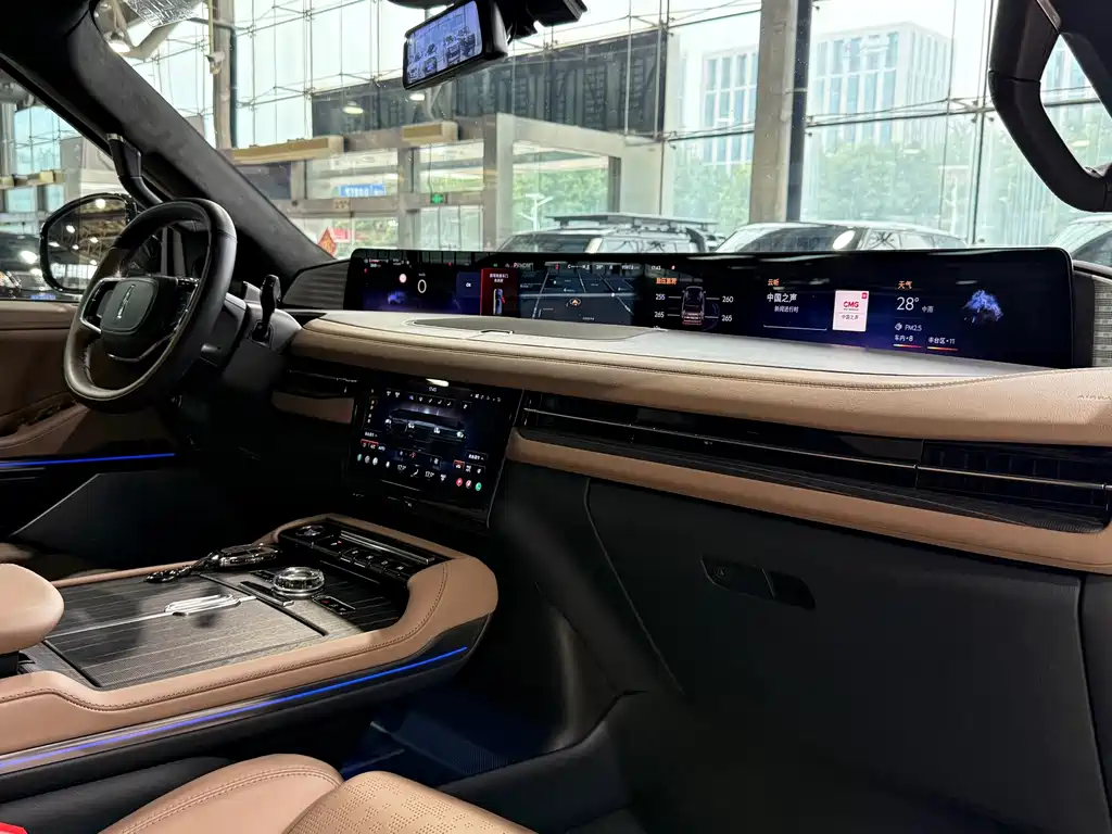 Lincoln Navigator — фото 10