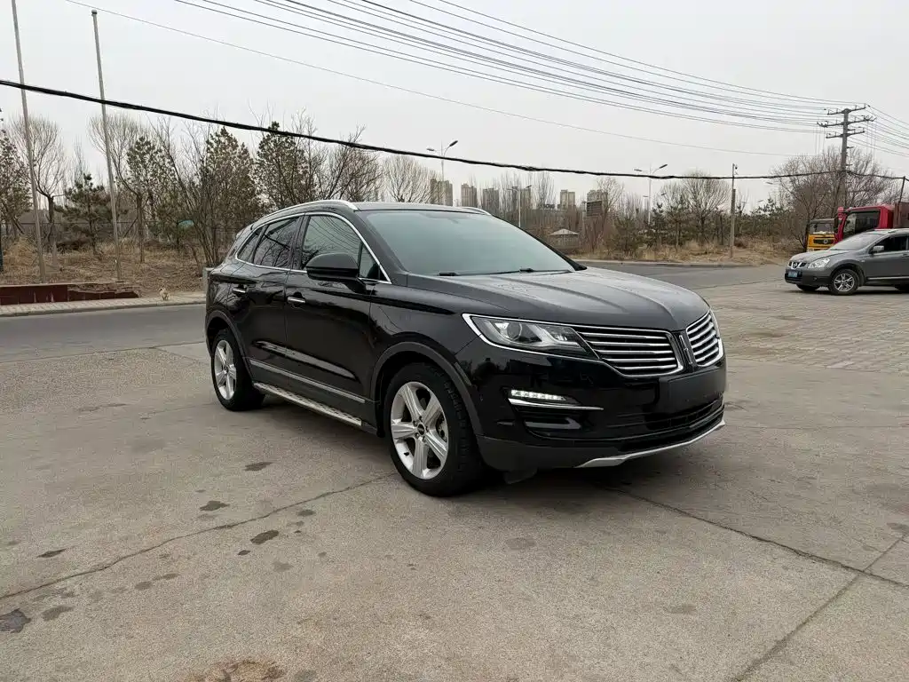 Lincoln MKC — фото 10