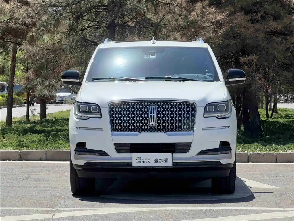 Lincoln Navigator — фото 2