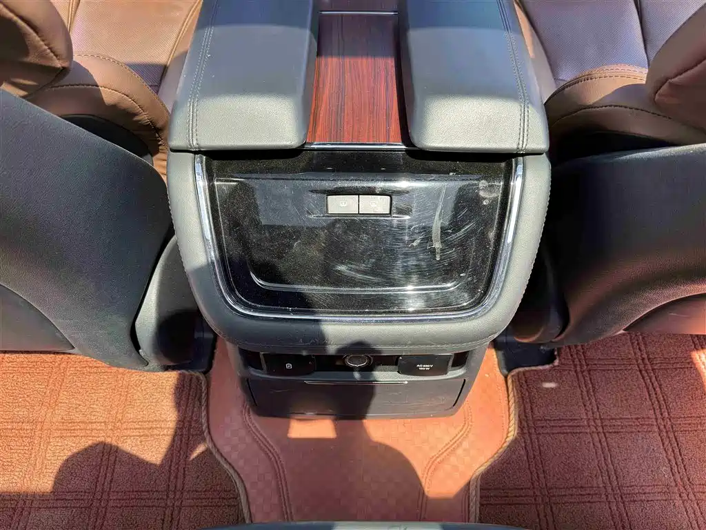 Lincoln Navigator — фото 10