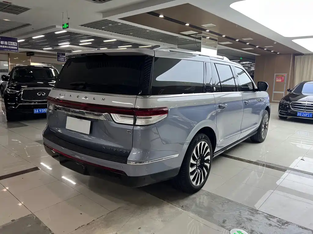 Lincoln Navigator One — фото 10