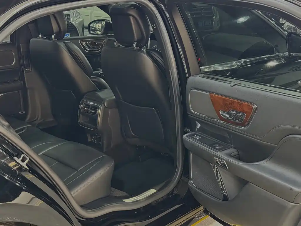 Lincoln Continental — фото 10