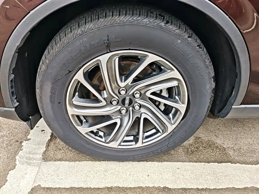 Lincoln Aviator (Import) — фото 23