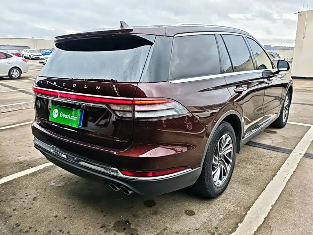 Lincoln Aviator (Import) — фото 7