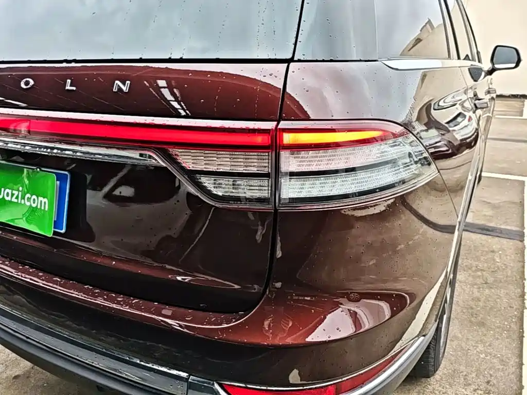 Lincoln Aviator (Import) — фото 8