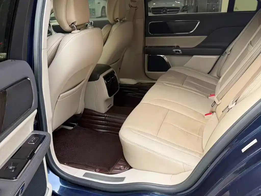 Lincoln Continental — фото 8
