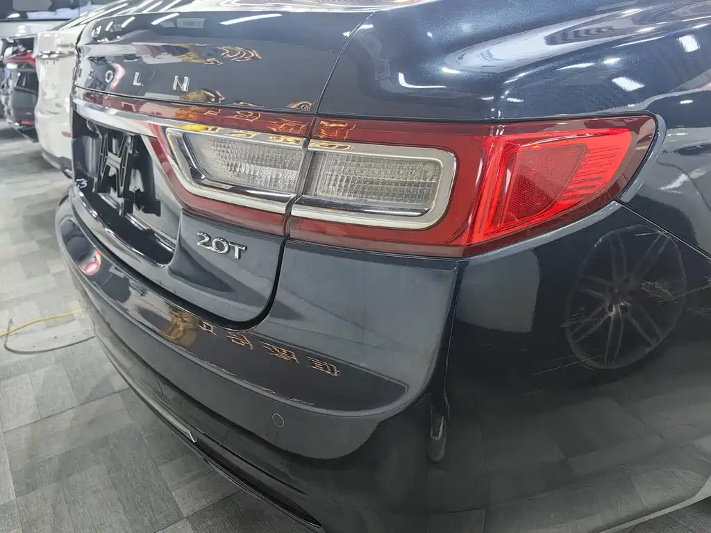 Lincoln Continental — фото 10