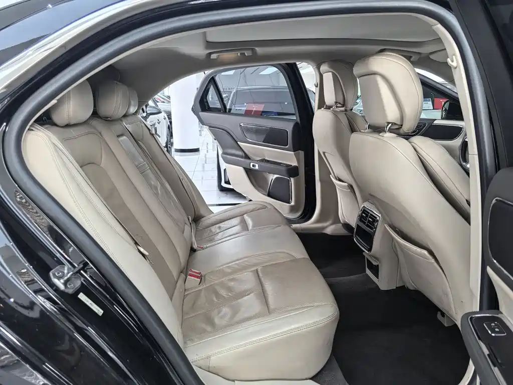 Lincoln Continental — фото 11