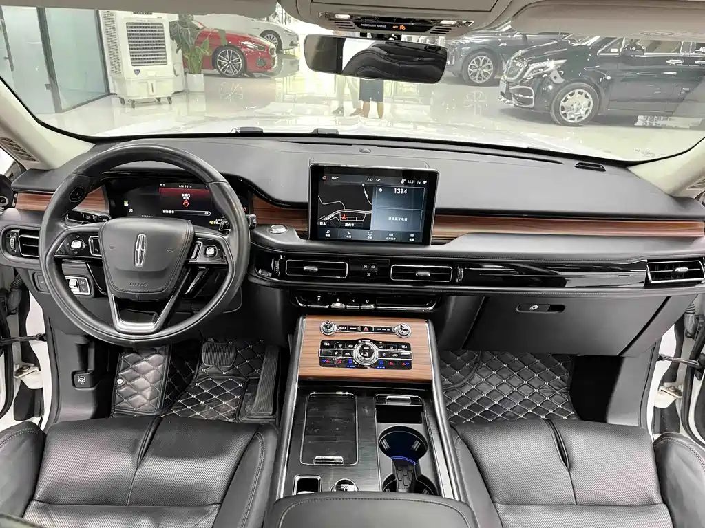 Lincoln Aviator (Import) — фото 4