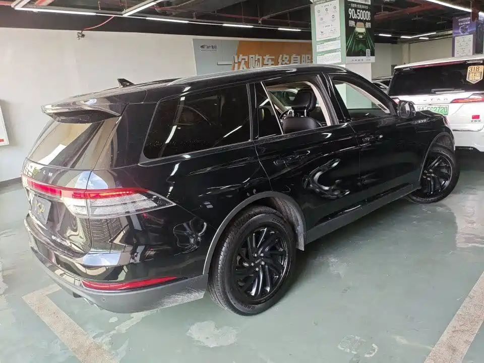 Lincoln Aviator — фото 9