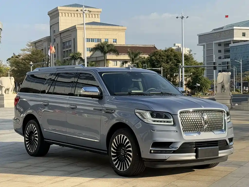 Lincoln Navigator — фото 3